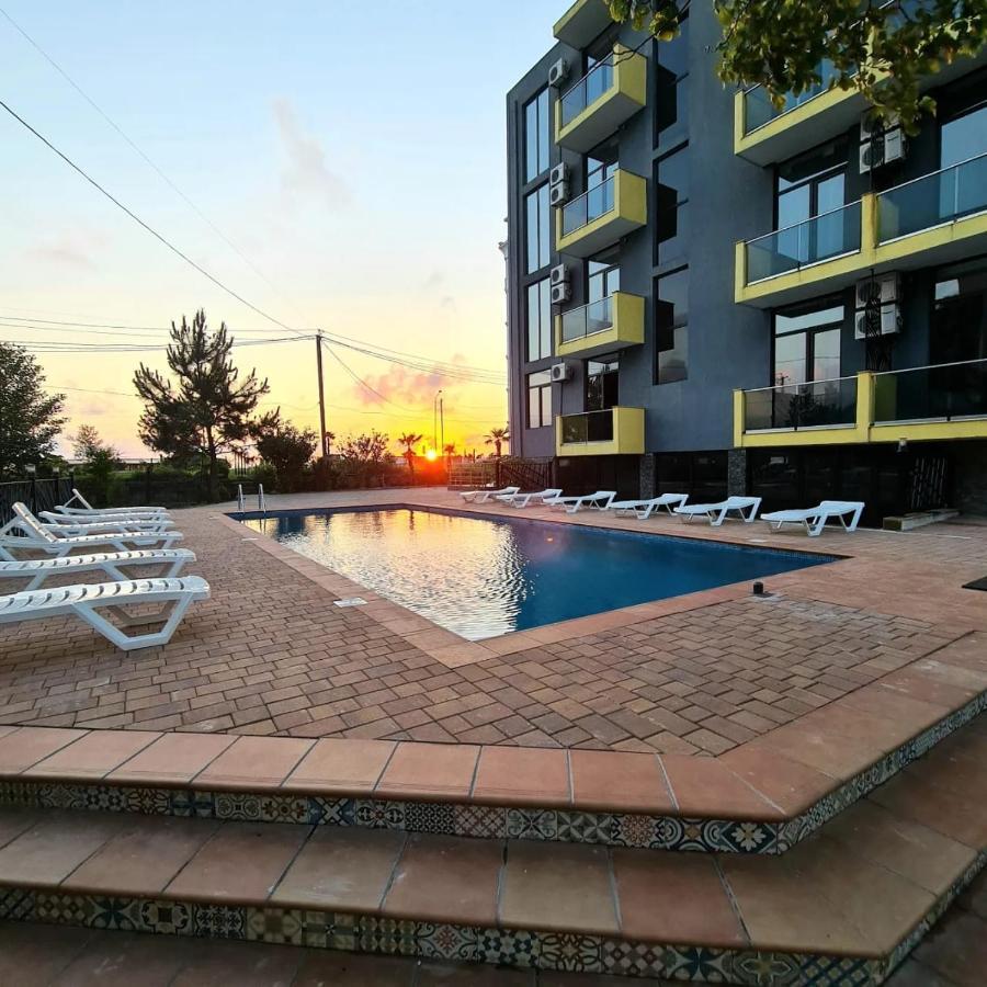 Отель Casa Del Mar Квариати Экстерьер фото
